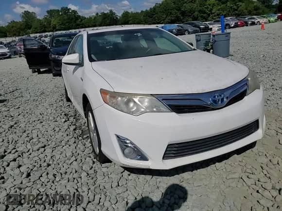 2014 Toyota Camry LE with VIN 4T1BD1FK2EU097533, listed as a Copart auction lot 71321915 with 127,214 mi miles and Salvage title. Bid and sale history available at DreamBid. Image 13.