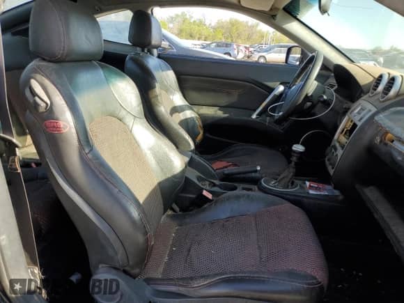 2006 Hyundai Tiburon GT with VIN KMHHN65F76U197234, listed as a Copart auction lot 52775705 with 127,581 mi miles and Clean title. Bid and sale history available at DreamBid. Image 7.