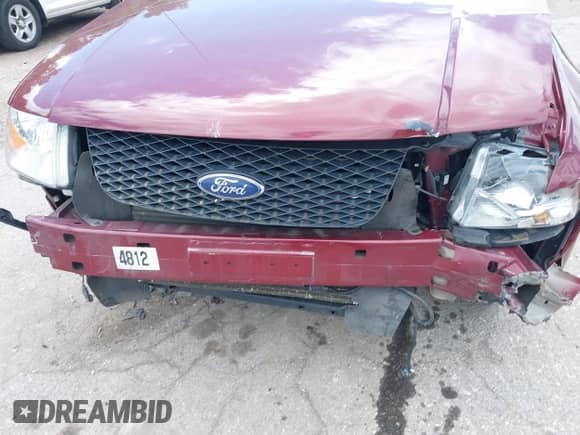 2006 Ford Freestyle Limited with VIN 1FMDK06196GA00215, listed as a IAAI auction lot 42300513 with 83,615 mi miles and . Bid and sale history available at DreamBid. Image 6.