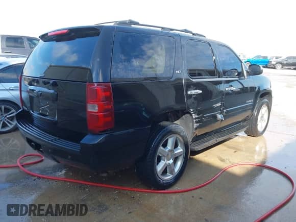 2008 Chevrolet Tahoe 3LT с VIN 1GNFC13038R248759, выставлен на аукционе IAAI как лот 43035639 с пробегом 291 389 миль миль и . История ставок и продаж доступна на DreamBid. Изображение 4.
