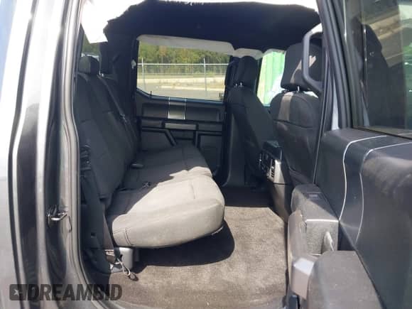 2019 Ford F-150 XLT with VIN 1FTEW1EP5KFD07969, listed as a IAAI auction lot 43245487 with 121,912 mi miles and . Bid and sale history available at DreamBid. Image 8.