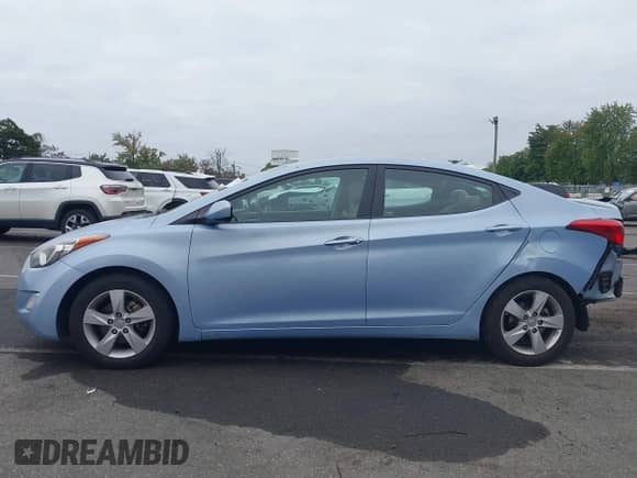 2012 Hyundai Elantra GLS z VIN KMHDH4AE1CU322523, wystawiony jako IAAI lot #43276492 z przebiegiem 117 748 mil mil oraz . Historia ofert i sprzedaży dostępna na DreamBid. Obrazek 14.