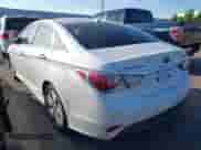 2015 Hyundai Sonata с VIN KMHEC4A44FA123711, выставлен на аукционе IAAI как лот 42576599 с пробегом 237 575 миль миль и . История ставок и продаж доступна на DreamBid. Изображение 3.