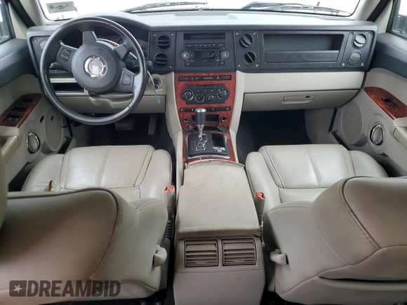 2007 Jeep Commander Limited z VIN 1J8HG58227C589152, wystawiony jako Copart lot #64929945 z przebiegiem 165 182 mil mil oraz Szkoda całkowita • Salvage title. Historia ofert i sprzedaży dostępna na DreamBid. Obrazek 8.