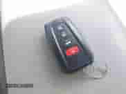 2020 Toyota Camry LE z VIN 4T1L11AK2LU999293, wystawiony jako IAAI lot #43202655 z przebiegiem 52 070 mil mil oraz . Historia ofert i sprzedaży dostępna na DreamBid. Obrazek 11.