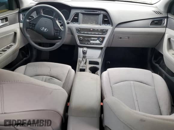 2016 Hyundai Sonata Limited с VIN 5NPE34AF3GH261580, выставлен на аукционе Copart как лот 68291305 с пробегом 37 711 миль миль и Списание • Salvage title. История ставок и продаж доступна на DreamBid. Изображение 8.