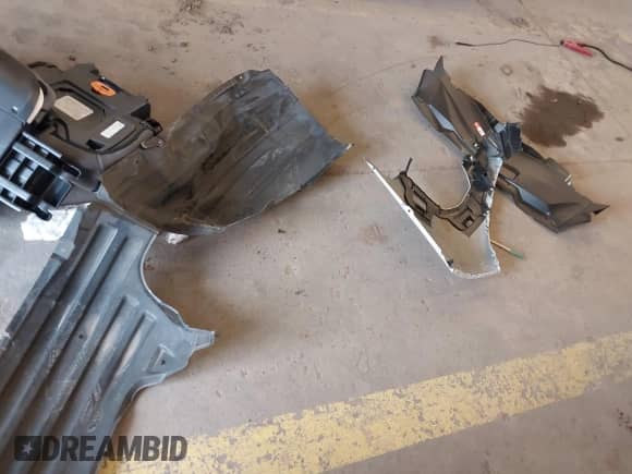 2025 Mitsubishi Outlander SE с VIN JA4T5VA97SZ001390, выставлен на аукционе IAAI как лот 42015289 с пробегом 2 982 миль миль и . История ставок и продаж доступна на DreamBid. Изображение 11.