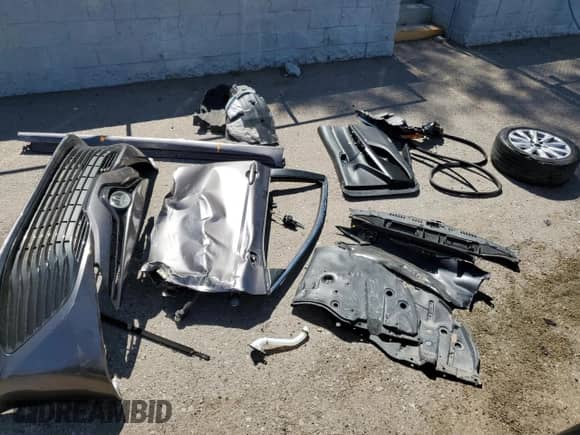 2019 Toyota Camry SE z VIN 4T1B11HK5KU756920, wystawiony jako Copart lot #66036025 z przebiegiem 127 208 mil mil oraz Szkoda całkowita • Salvage title. Historia ofert i sprzedaży dostępna na DreamBid. Obrazek 12.