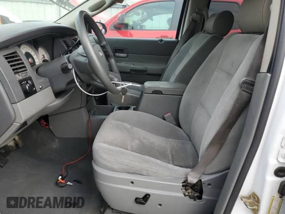 2006 Dodge Durango SLT с VIN 1D4HD48N56F113000, выставлен на аукционе Copart как лот 52457235 с пробегом 203 725 миль миль и Списание • Salvage title. История ставок и продаж доступна на DreamBid. Изображение 7.