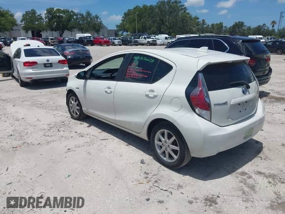 2015 Toyota Prius One z VIN JTDKDTB33F1087207, wystawiony jako IAAI lot #42776015 z przebiegiem 153 820 mil mil oraz . Historia ofert i sprzedaży dostępna na DreamBid. Obrazek 3.