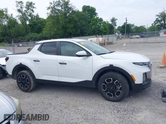 2024 Hyundai Santa Cruz SE с VIN 5NTJADAE4RH083811, выставлен на аукционе IAAI как лот 42684387 с пробегом 25 603 миль миль и . История ставок и продаж доступна на DreamBid. Изображение 14.