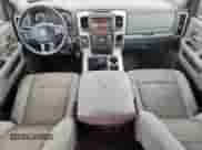 2015 Ram 1500 Big Horn z VIN 1C6RR6LT5FS634592, wystawiony jako Copart lot #64937145 z przebiegiem 216 818 mil mil oraz Czysty tytuł • Clean title. Historia ofert i sprzedaży dostępna na DreamBid. Obrazek 8.