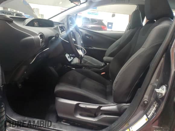 2018 Toyota Prius Plus with VIN JTDKARFP0J3094010, listed as a Copart auction lot 82364905 with 134,611 mi miles and Salvage title. Bid and sale history available at DreamBid. Image 7.