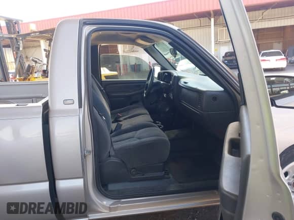 2005 Chevrolet Silverado 1500 Work Truck with VIN 1GCEC14X85Z246758, listed as a IAAI auction lot 43175816 with 199,824 mi miles and . Bid and sale history available at DreamBid. Image 5.