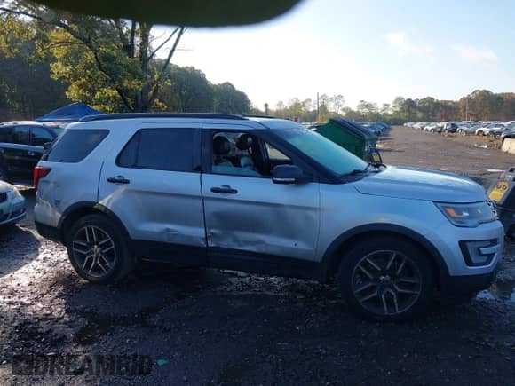 2017 Ford Explorer Sport with VIN 1FM5K8GT1HGA40147, listed as a IAAI auction lot 43484968 with 147,466 mi miles and . Bid and sale history available at DreamBid. Image 13.