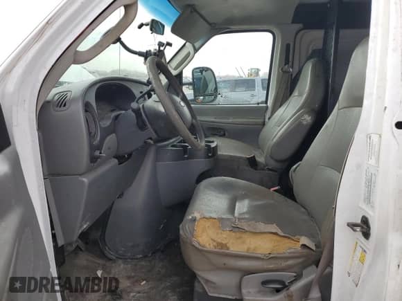 2008 Ford Econoline Cargo Commercial with VIN 1FTNE24W58DA77159, listed as a Copart auction lot 49174895 with Not provided miles and Salvage title. Bid and sale history available at DreamBid. Image 7.