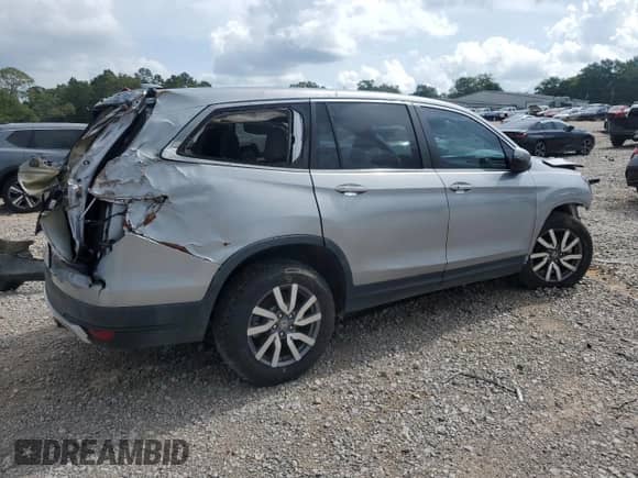 2021 Honda Pilot EX z VIN 5FNYF6H32MB023256, wystawiony jako Copart lot #58390145 z przebiegiem 56 179 mil mil oraz Szkoda całkowita • Salvage title. Historia ofert i sprzedaży dostępna na DreamBid. Obrazek 3.