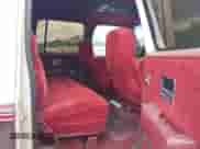 1991 Chevrolet Suburban z VIN 1GNER16KXMF133675, wystawiony jako IAAI lot #43036308 z przebiegiem 181 150 mil mil oraz . Historia ofert i sprzedaży dostępna na DreamBid. Obrazek 8.