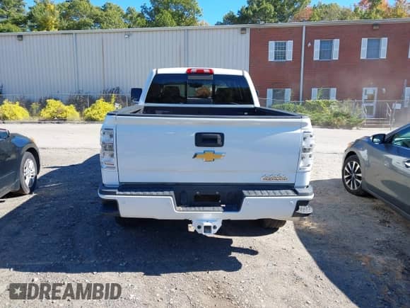 2016 Chevrolet Silverado 2500HD High Country with VIN 1GC1KXE83GF218284, listed as a IAAI auction lot 43360216 with 124,600 mi miles and . Bid and sale history available at DreamBid. Image 16.