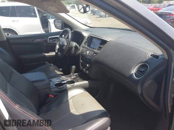2019 Nissan Pathfinder SV с VIN 5N1DR2MN2KC626672, выставлен на аукционе IAAI как лот 42767096 с пробегом 141 596 миль миль и . История ставок и продаж доступна на DreamBid. Изображение 5.