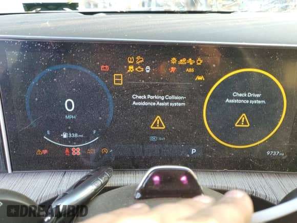 2024 Hyundai Santa Fe Calligraphy с VIN 5NMP54GLXRH049307, выставлен на аукционе Copart как лот 78404014 с пробегом 9 737 миль миль и Списание • Salvage title. История ставок и продаж доступна на DreamBid. Изображение 9.