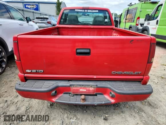 2000 Chevrolet S-10 с VIN 1GCCS1440YK132024, выставлен на аукционе Copart как лот 84399115 с пробегом 141 658 миль миль и Списание • Salvage title. История ставок и продаж доступна на DreamBid. Изображение 6.