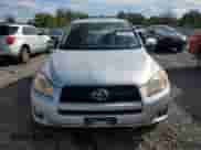 2010 Toyota RAV4 Sport с VIN JTMRF4DV7A5029034, выставлен на аукционе Copart как лот 82070535 с пробегом 57 541 миль миль и Списание • Salvage title. История ставок и продаж доступна на DreamBid. Изображение 5.