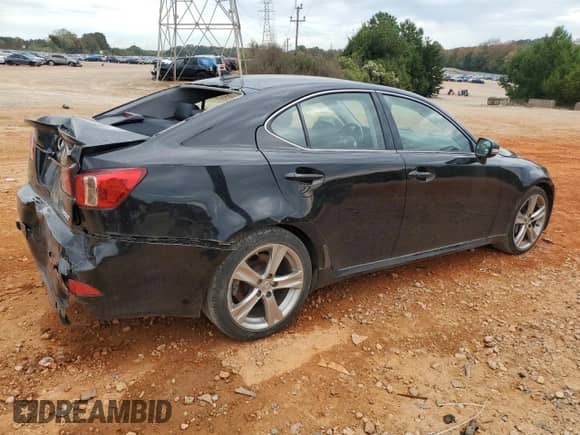 2011 Lexus IS 350 with VIN JTHBE5C29B5026220, listed as a Copart auction lot 82326425 with 117,909 mi miles and Salvage title. Bid and sale history available at DreamBid. Image 3.