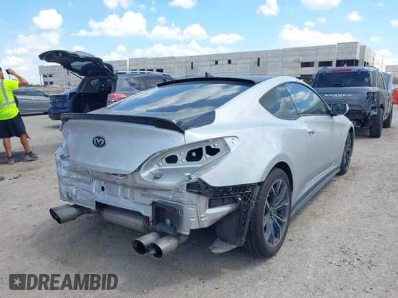 2015 Hyundai Genesis Coupe 3.8L Base with VIN KMHHT6KJ1FU127694, listed as a IAAI auction lot 42618487 with 49,756 mi miles and . Bid and sale history available at DreamBid. Image 4.