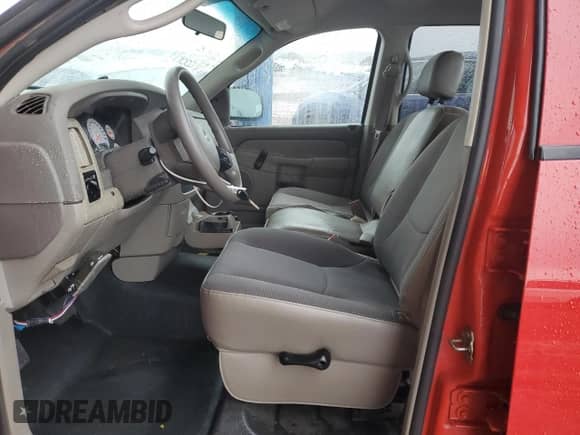 2004 Dodge 2500 SLT z VIN 3D7KA28D24G109351, wystawiony jako Copart lot #46521585 z przebiegiem 68 462 mil mil oraz Szkoda całkowita • Salvage title. Historia ofert i sprzedaży dostępna na DreamBid. Obrazek 7.