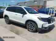 2022 Honda Passport Elite with VIN 5FNYF8H09NB018378, listed as a IAAI auction lot 42767093 with 39,264 mi miles and . Bid and sale history available at DreamBid. Image 1.
