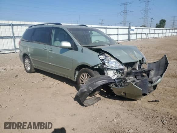 2010 Toyota Sienna XLE с VIN 5TDYK4CC8AS324290, выставлен на аукционе Copart как лот 81019885 с пробегом 130 506 миль миль и Списание • Salvage title. История ставок и продаж доступна на DreamBid. Изображение 4.
