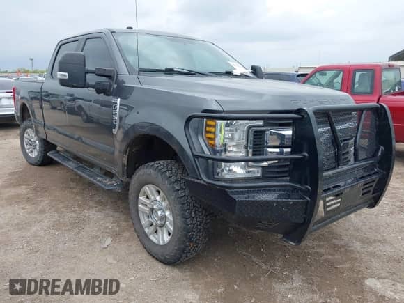 2018 Ford F-250 XL с VIN 1FT7W2B61JEC99951, выставлен на аукционе IAAI как лот 42076634 с пробегом 107 900 миль миль и . История ставок и продаж доступна на DreamBid. Изображение 1.