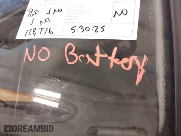 2005 Hyundai XG с VIN KMHFU45E15A415285, выставлен на аукционе IAAI как лот 42350581 с пробегом 129 776 миль миль и . История ставок и продаж доступна на DreamBid. Изображение 14.