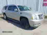 2008 Cadillac Escalade ESV с VIN 1GYFK66828R199980, выставлен на аукционе IAAI как лот 43059964 с пробегом 250 741 миль миль и . История ставок и продаж доступна на DreamBid. Изображение 1.