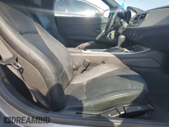 2004 BMW Z4 2.5i с VIN 4USBT33574LS50827, выставлен на аукционе Copart как лот 65894125 с пробегом 40 893 миль миль и Списание • Salvage title. История ставок и продаж доступна на DreamBid. Изображение 10.