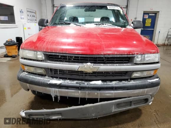 2000 Chevrolet Silverado 1500 with VIN 1GCEC14V0YE264553, listed as a Copart auction lot 44762715 with Not provided miles and Clean title. Bid and sale history available at DreamBid. Image 5.