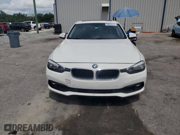 2017 BMW 3 Series 320i with VIN WBA8E1G56HNU13628, listed as a Copart auction lot 80053415 with 100,175 mi miles and Salvage title. Bid and sale history available at DreamBid. Image 5.