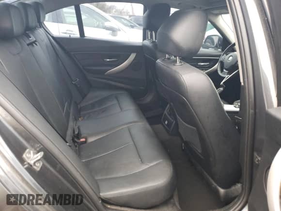 2013 BMW 3 Series 328i with VIN WBA3C1C51DK103923, listed as a Copart auction lot 90892895 with 155,345 mi miles and Clean title. Bid and sale history available at DreamBid. Image 10.