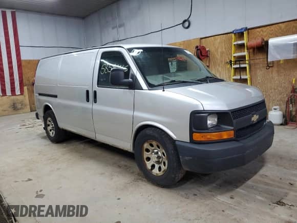 2011 Chevrolet Express Cargo с VIN 1GCSHAF45B1133867, выставлен на аукционе Copart как лот 58553265 с пробегом 173 002 миль миль и Чистый • Clean title. История ставок и продаж доступна на DreamBid. Изображение 4.