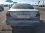 2005 Toyota Camry LE с VIN JTDBF30KX50160730, выставлен на аукционе Copart как лот 84997435 с пробегом 238 964 миль миль и Списание • Salvage title. История ставок и продаж доступна на DreamBid. Изображение 6.