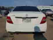 2013 Mercedes-Benz C 300 Luxury z VIN WDDGF8ABXDA751673, wystawiony jako Copart lot #68739465 z przebiegiem 211 703 mil mil oraz Czysty tytuł • Clean title. Historia ofert i sprzedaży dostępna na DreamBid. Obrazek 6.