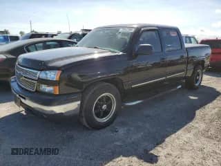 2006 Chevrolet Silverado 1500 LT2 z VIN 2GCEC13T861209993, wystawiony jako Copart lot #73947384 z przebiegiem 260 159 mil mil oraz Szkoda całkowita • Salvage title. Historia ofert i sprzedaży dostępna na DreamBid. Obrazek 1.
