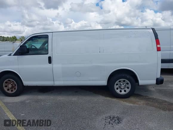 2014 Chevrolet Express Cargo with VIN 1GCSGAFX6E1163493, listed as a IAAI auction lot 43269398 with 116,395 mi miles and . Bid and sale history available at DreamBid. Image 14.