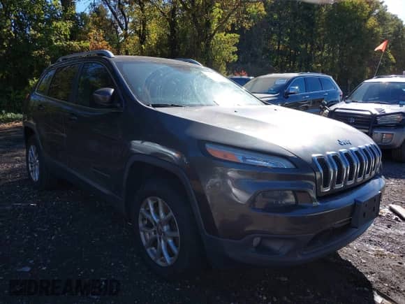 2014 Jeep Cherokee Latitude with VIN 1C4PJMCS5EW294855, listed as a IAAI auction lot 43501954 with 212,720 mi miles and . Bid and sale history available at DreamBid. Image 6.