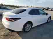 2022 Toyota Camry LE с VIN 4T1C11AK8NU658404, выставлен на аукционе Copart как лот 89670435 с пробегом 30 986 миль миль и Списание • Salvage title. История ставок и продаж доступна на DreamBid. Изображение 3.