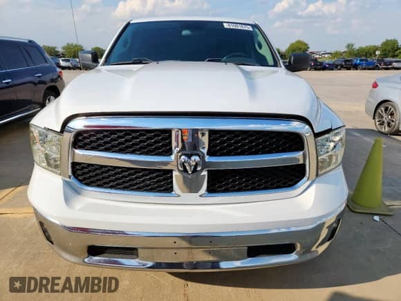 2021 Ram 1500 Tradesman z VIN 1C6RR6FG4MS563946, wystawiony jako Copart lot #81601875 z przebiegiem 40 273 mil mil oraz Czysty tytuł • Clean title. Historia ofert i sprzedaży dostępna na DreamBid. Obrazek 5.