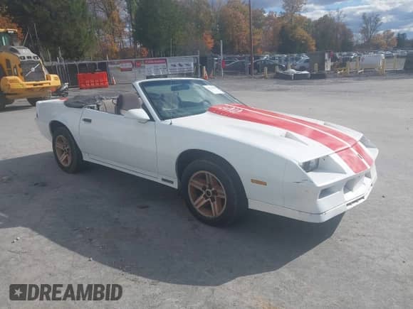 1984 Chevrolet Camaro с VIN 1G1AP87H8EN149625, выставлен на аукционе IAAI как лот 43526483 с пробегом 41 875 миль миль и . История ставок и продаж доступна на DreamBid. Изображение 1.
