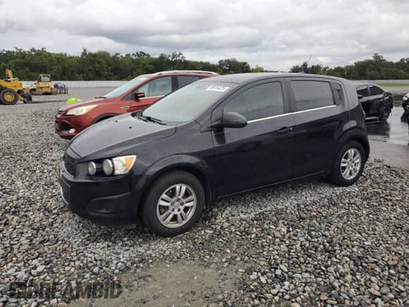 2013 Chevrolet Sonic LT with VIN 1G1JC6SH1D4148361, listed as a Copart auction lot 90416425 with 221,468 mi miles and Clean title. Bid and sale history available at DreamBid. Image 1.