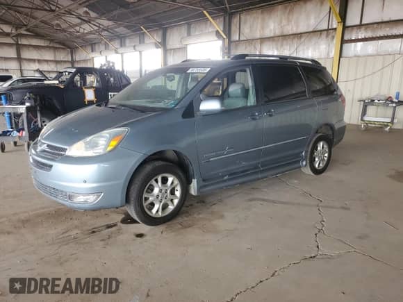 2004 Toyota Sienna XLE z VIN 5TDZA22CX4S194448, wystawiony jako Copart lot #56755535 z przebiegiem 102 504 mil mil oraz Czysty tytuł • Clean title. Historia ofert i sprzedaży dostępna na DreamBid. Obrazek 1.
